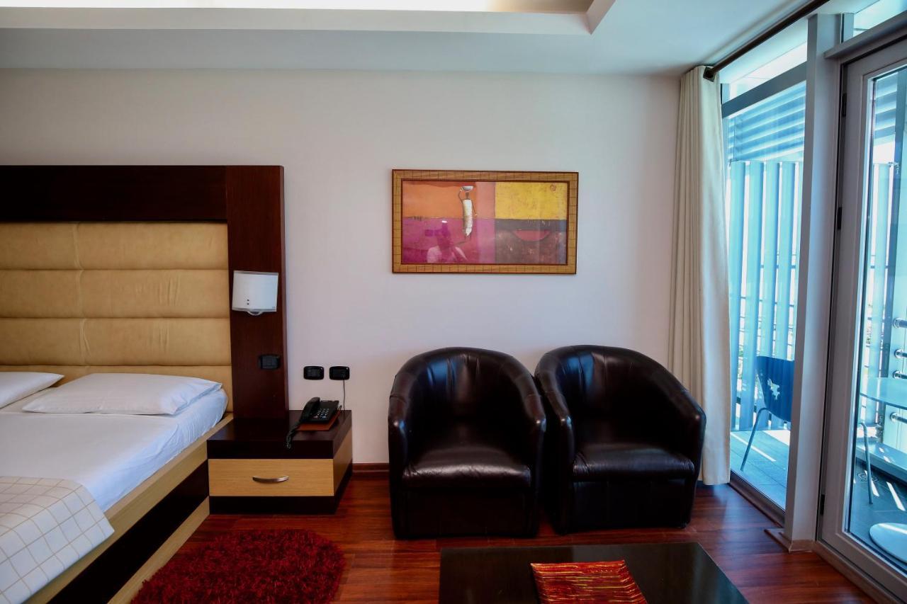 Hotel Vlora International Eksteriør bilde